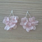 boucles d'oreilles goutte en hortensia stabilisé rose pale